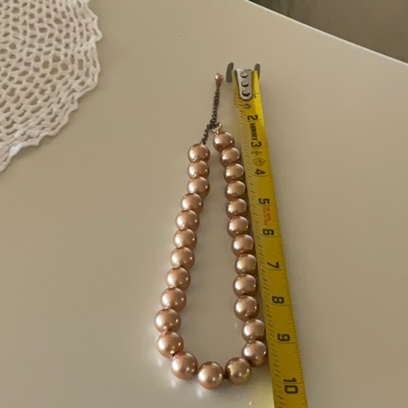 Unsigned Dark Champagne Gold Tone Knotted Faux Pearl Necklace Classic - Picture 12 of 16